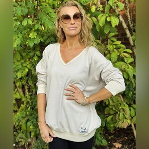 Sloppy Joe Raglan V Neck in Light Tan, Size 1 (S)